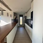 Luxury 3 Bedroom With Balcony & View Greenresidence