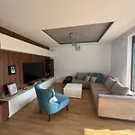 Apartment Luxury 3 Bedroom With Balcony & View Greenresidence