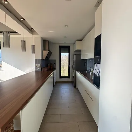 Luxuswohnung In Greenresidence